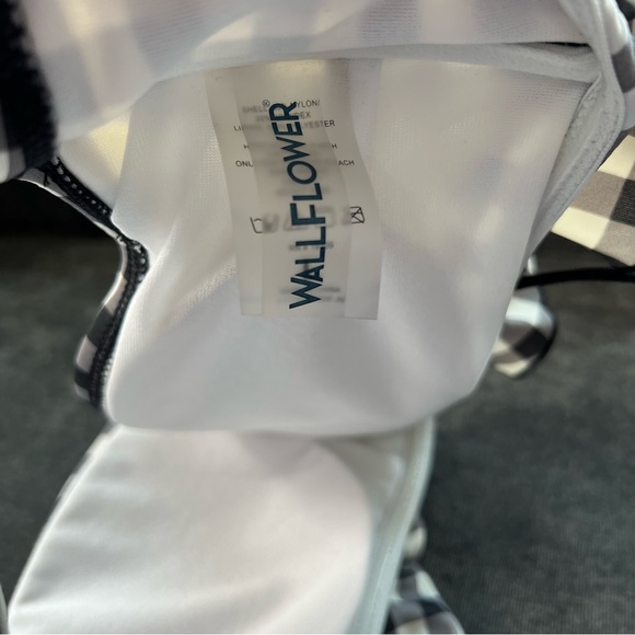 Wallflower Black and White Checkered Bikini Size M/L - Picture 7 of 7